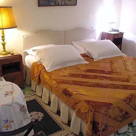 La Maison De Sophie Otel *